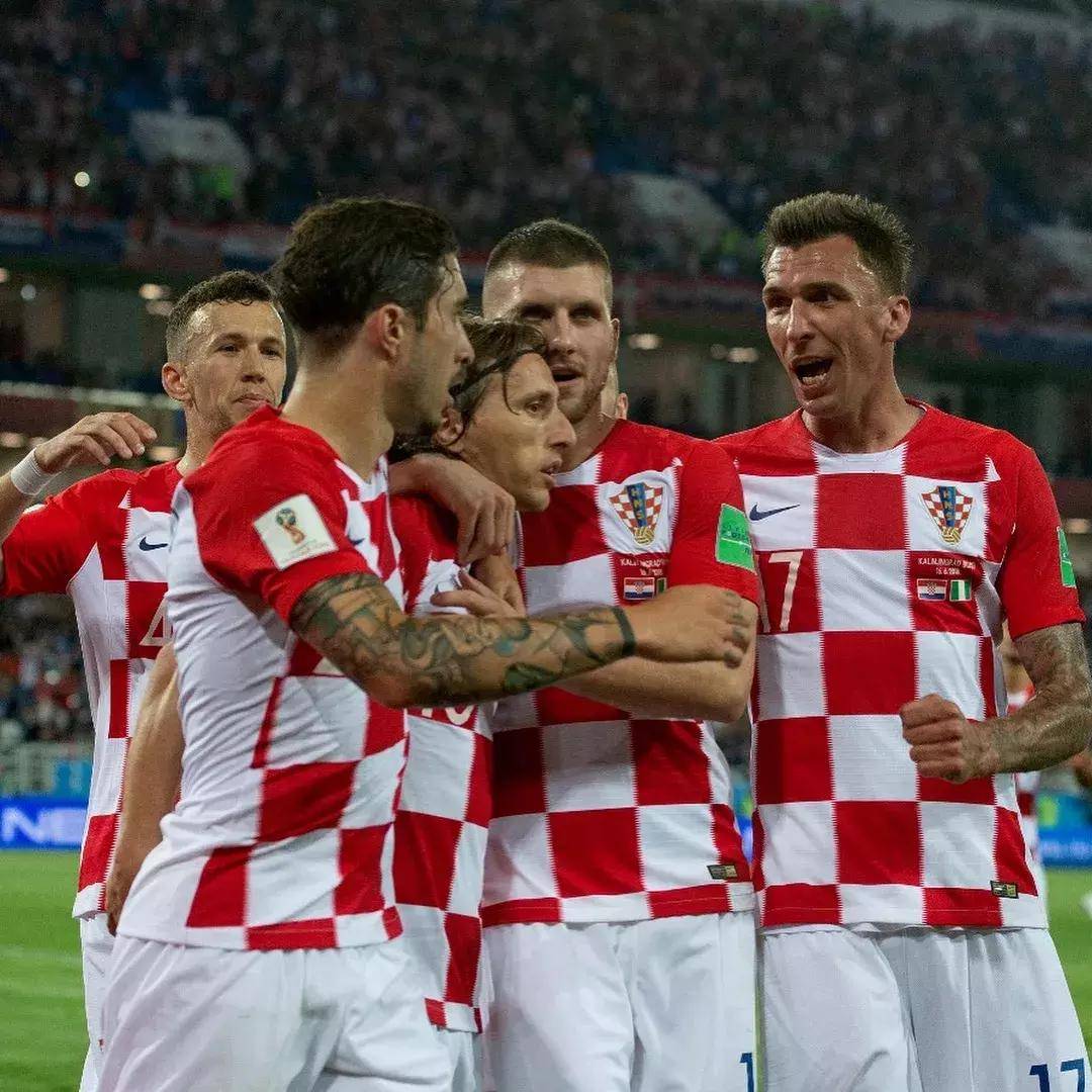 关于欧预赛希腊主场逼平瑞典未分胜负的信息