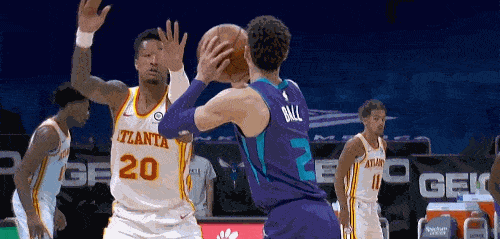 欧预赛赛程修正，球员状态动态变化