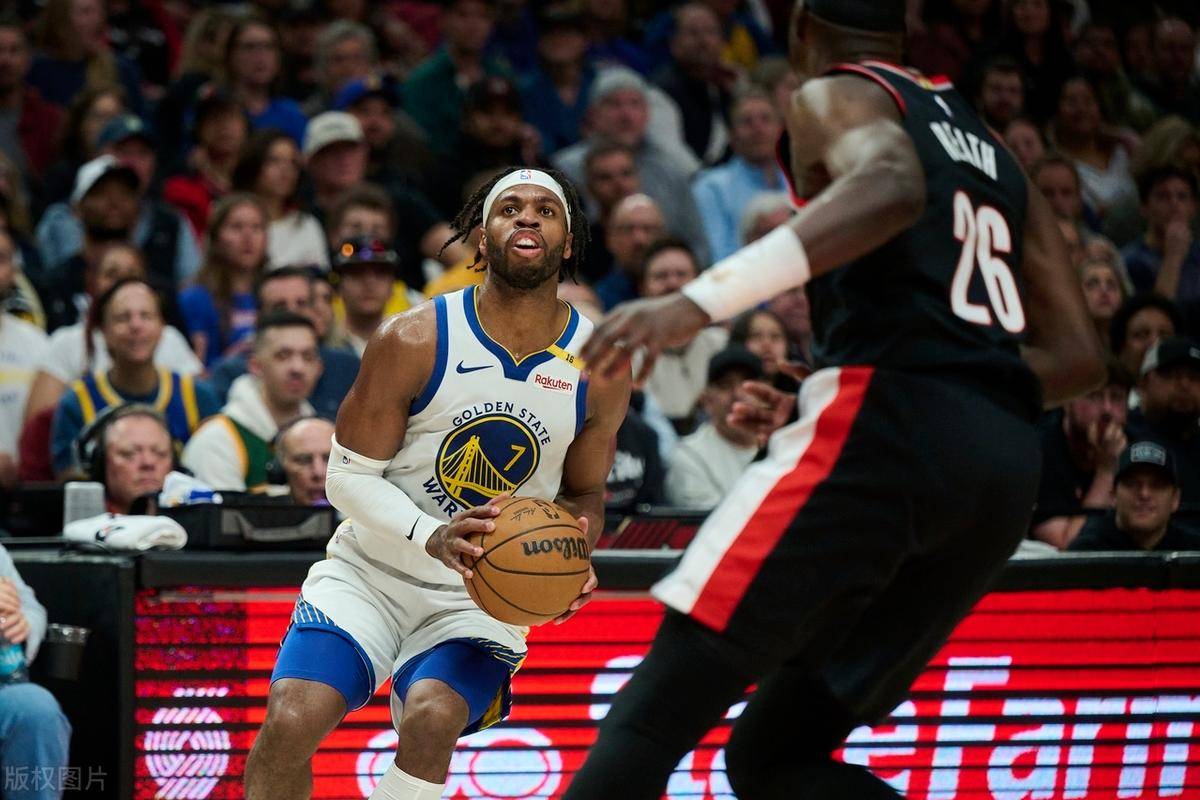 勇士客场挑战开拓者：库里对决利拉德