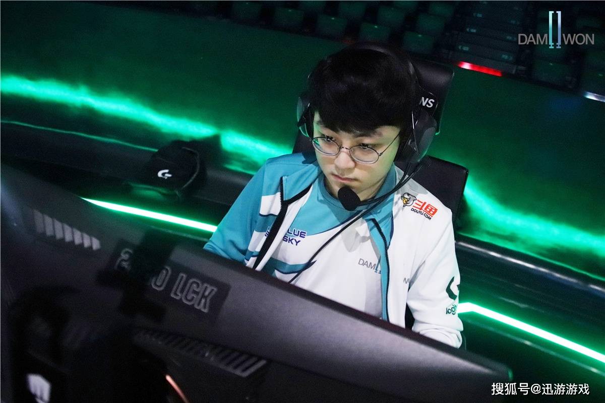 TES鏖战LGD，ShowMaker拿下关键大龙强强对话2025世界赛，留下经典瞬间