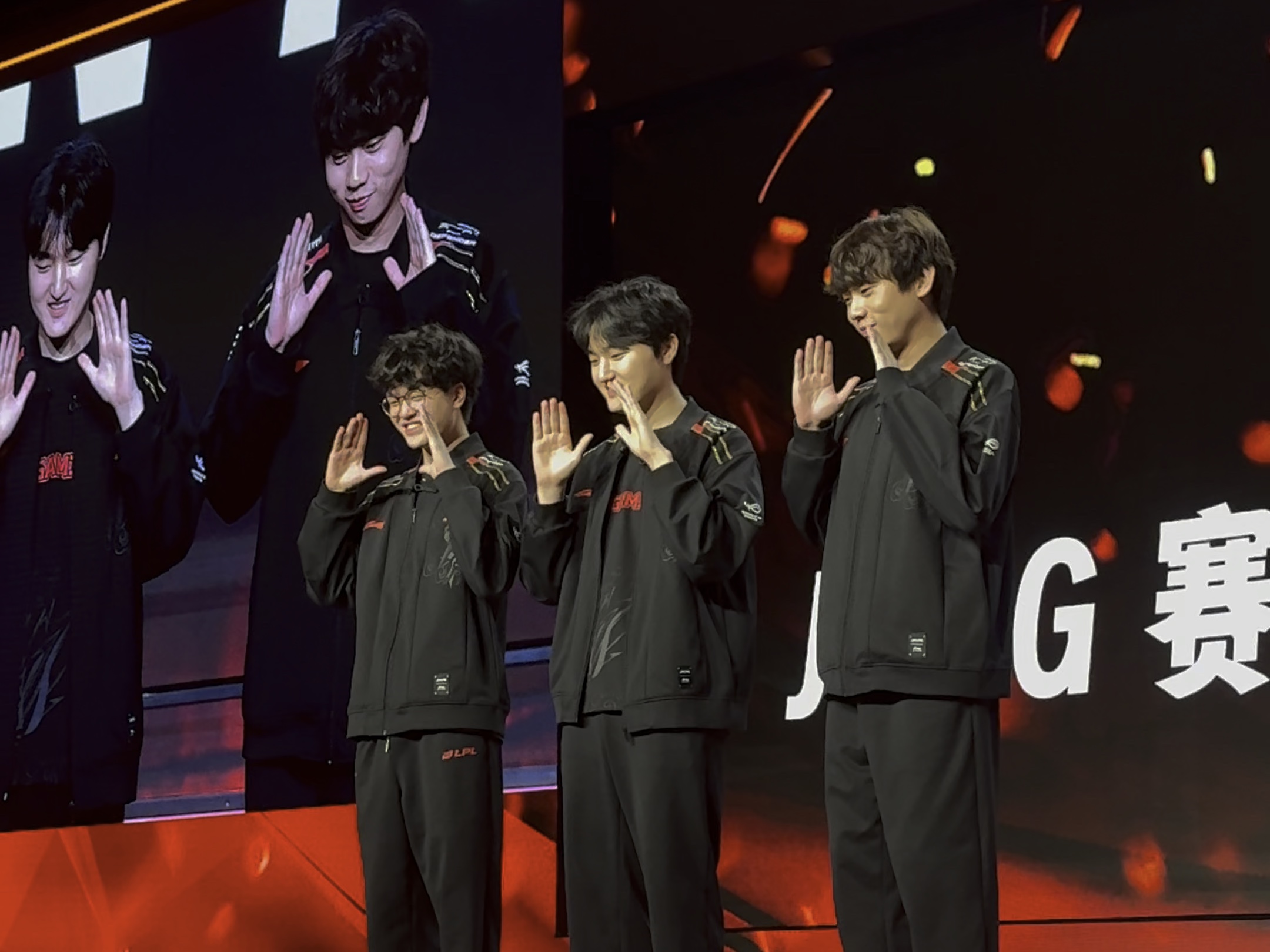 九游娱乐网站-JDG轻取V5，Oner团战一打五鏖战多局小组赛，成为赛场最大亮点的简单介绍