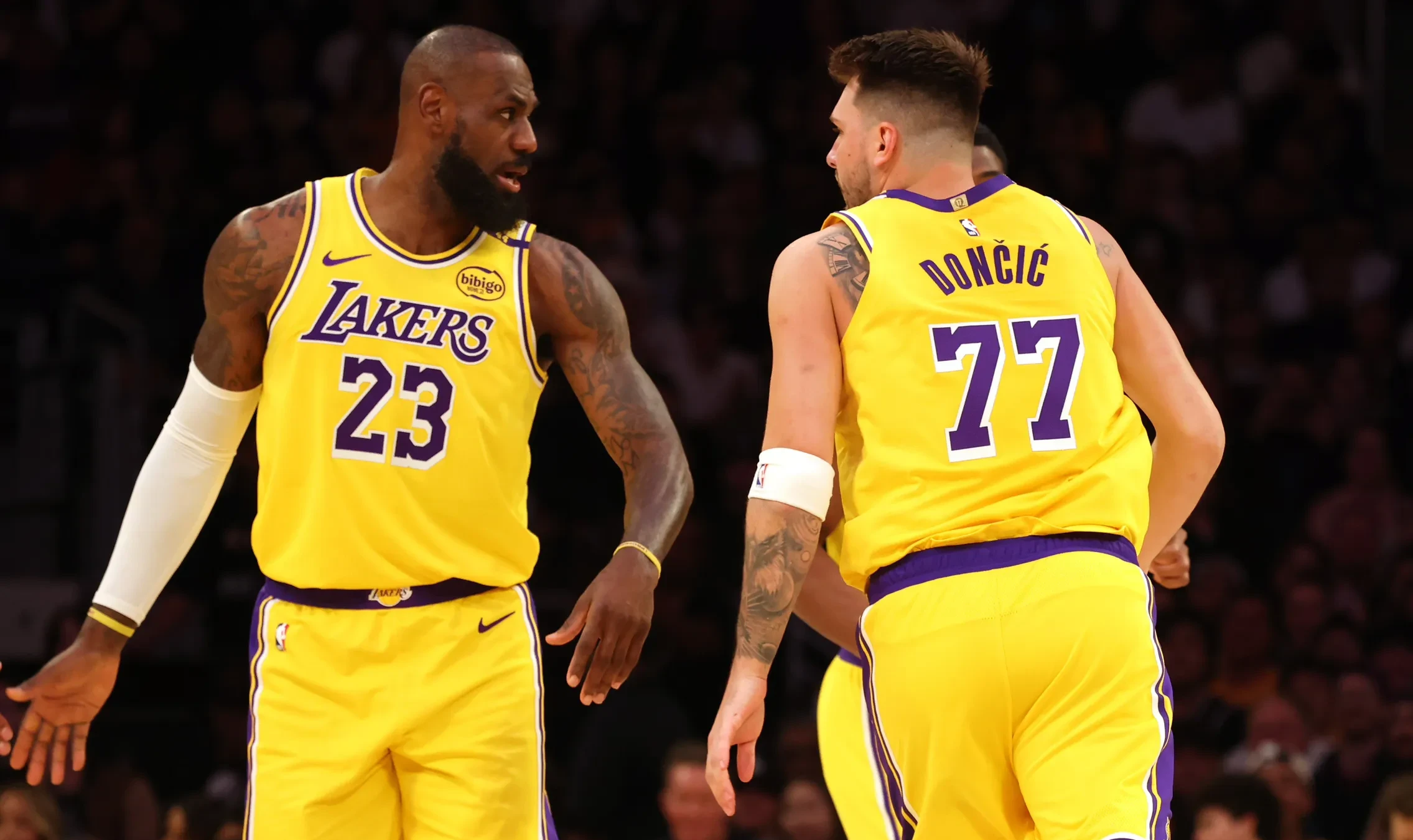 76人队完胜湖人，险胜对手