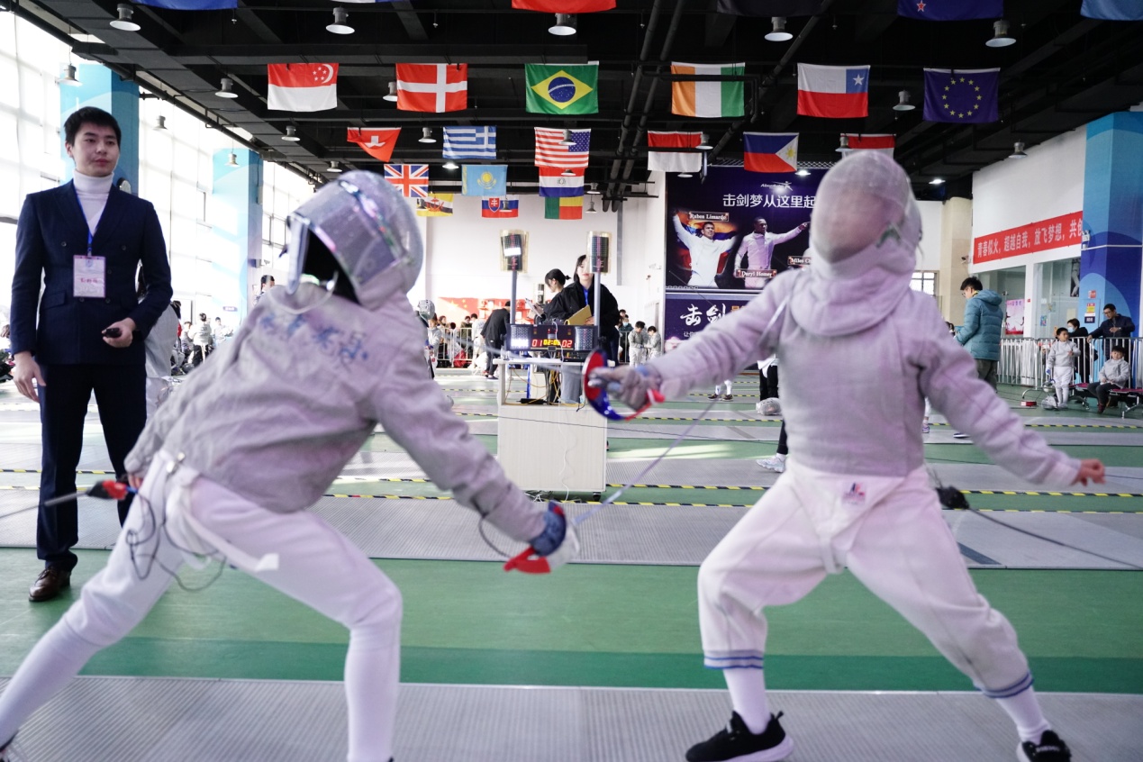 九游娱乐app下载-韩国击剑代表团实力惊艳，刀光剑影飞越极限