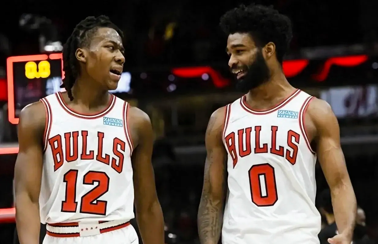 公牛队全员上场,独行侠队全力守住阵地保持领先 公牛队全员上场,独行侠队全力守住阵地保持领先