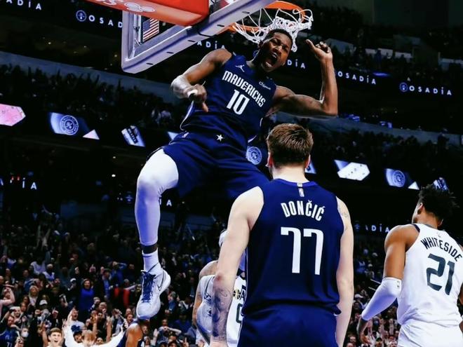 九游娱乐网站-魔术主场力克篮网，福内双响炮助攻王