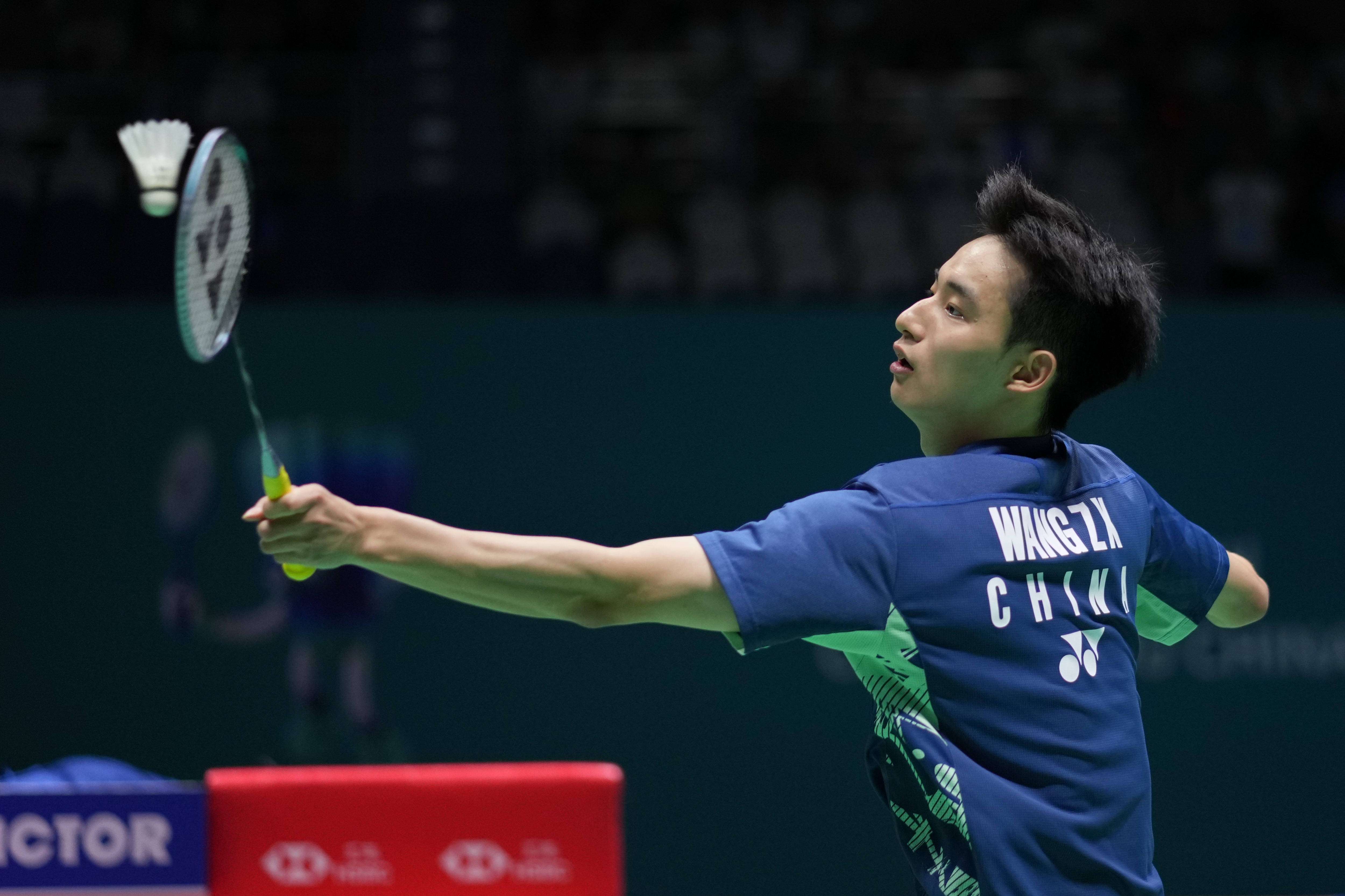 中国队力克日本队,石宇奇带队取胜 中国队力克日本队,石宇奇带队取胜