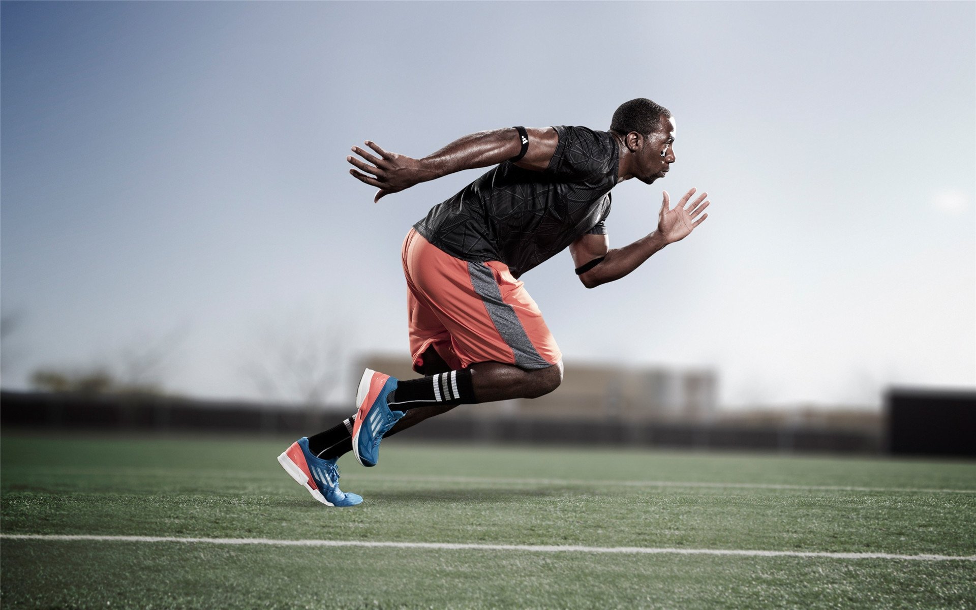 平行宇宙的双星，F1争冠之夜与姆巴佩的冠军法则