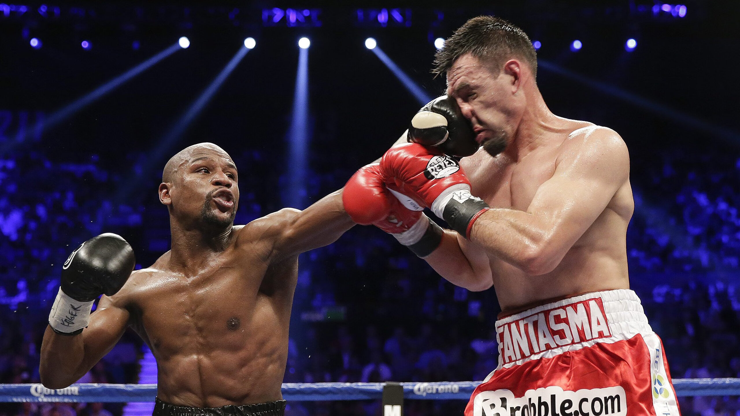 爱德华兹狂轰40+创生涯新高，广厦三节打卡提前终结悬念